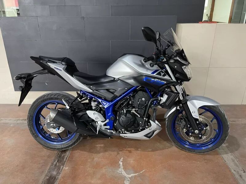 Yamaha MT 03 motorbike