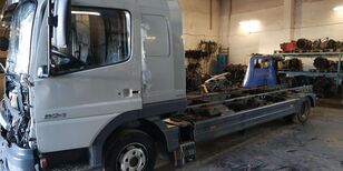 Mercedes-Benz ATEGO 824L chassis truck for parts