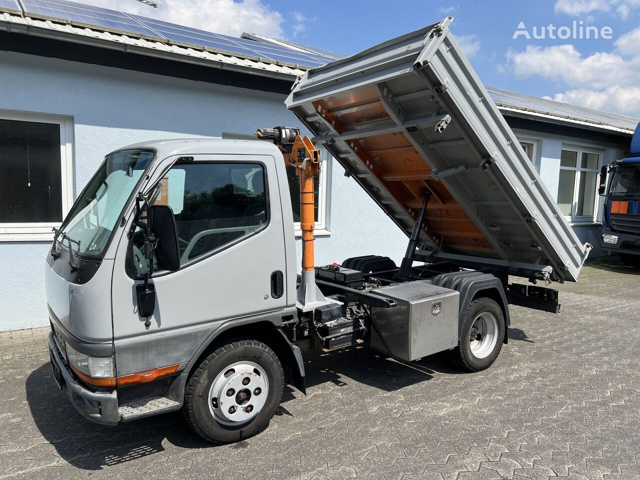 Mitsubishi Canter dump truck < 3.5t