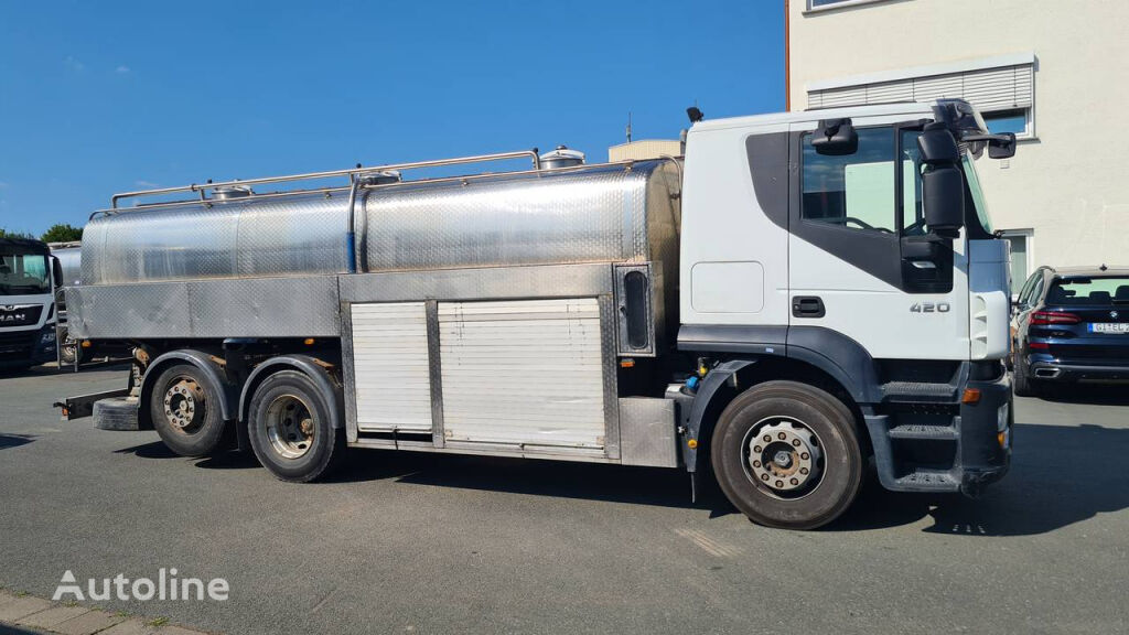 IVECO 3-Achser Iveco - 16000 Liter(Nr. 5209) milk tanker