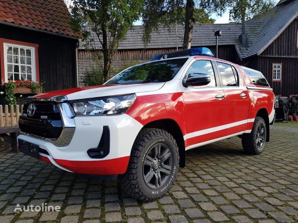 new Toyota Hilux 2,8 D4-D fire truck