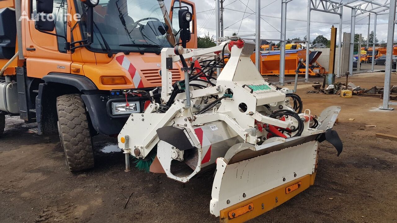 Mercedes-Benz UNIMOG BLUST SCHMIDT snow removal machine