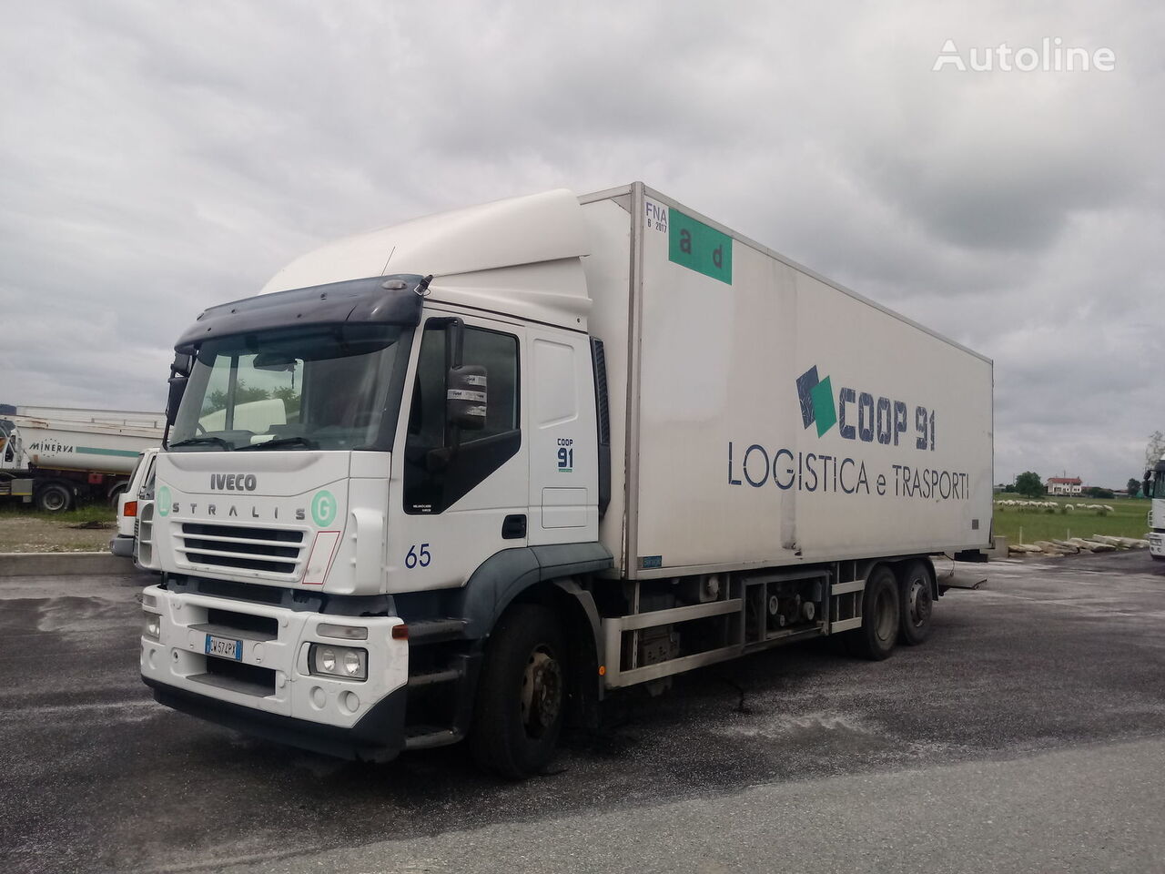 IVECO AT260S35Y/PS refrigerated truck