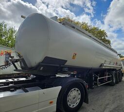 Trailor fuel tank semi-trailer