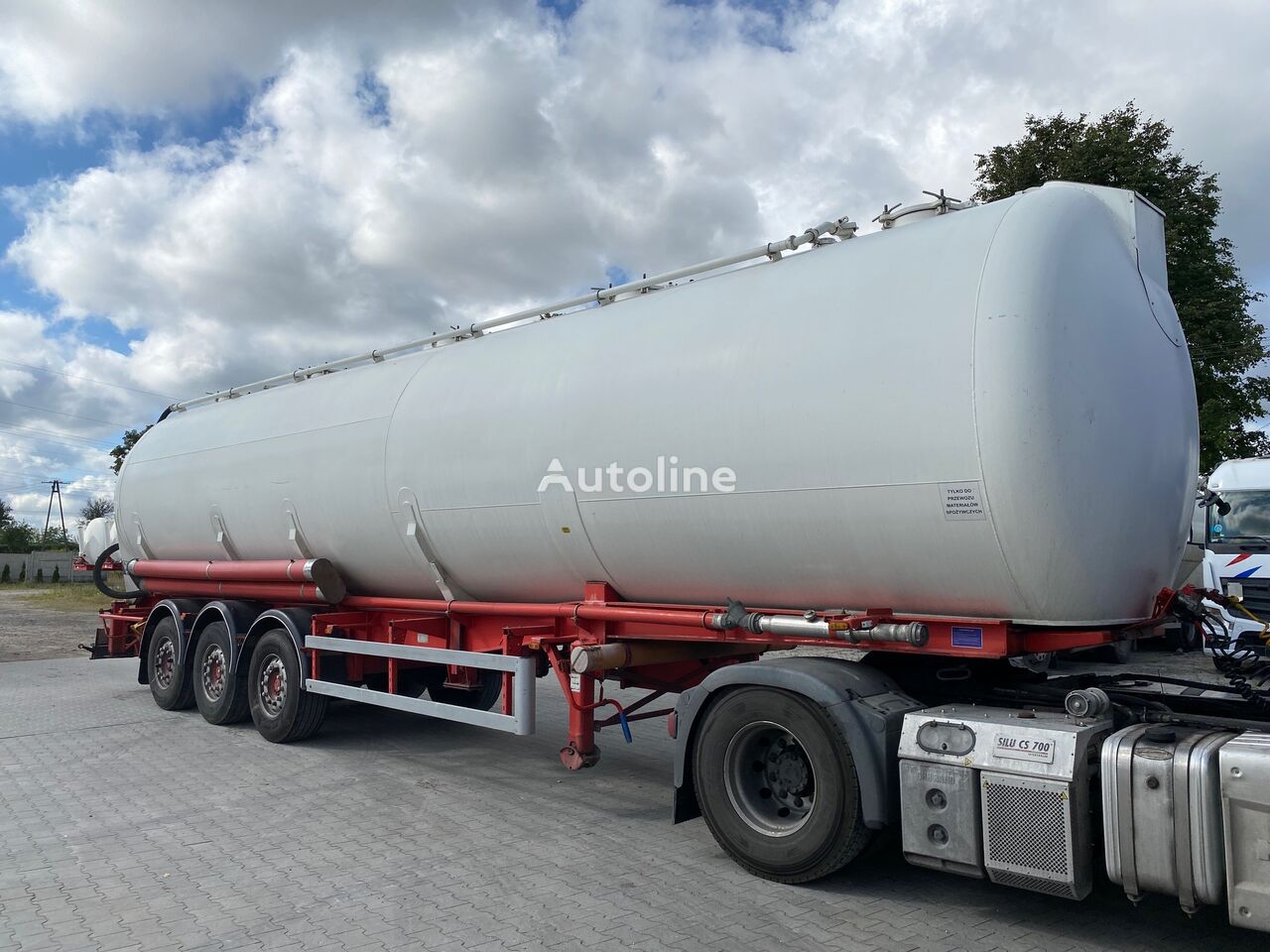 LAG 60,5 qm 0-3-40 KT silo tank trailer