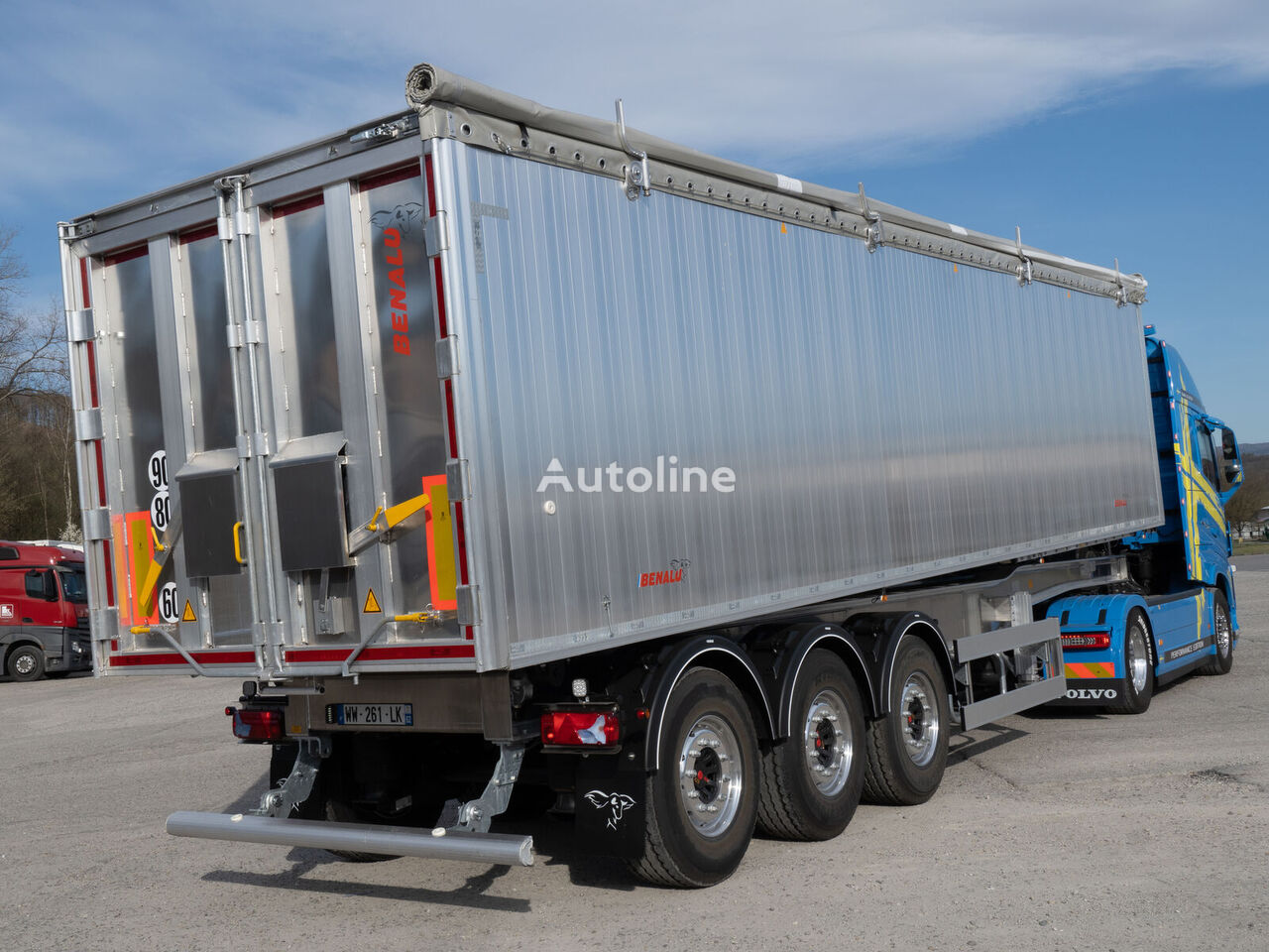 new Benalu Optiliner 106 tipper semi-trailer