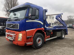 VOLVO FM9 300HP 20 Tons JOAB with Extension andRemote skip loader truck