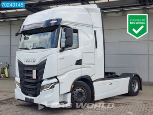 IVECO S-Way 460 4X2 Retarder ACC LED Euro 6 truck tractor