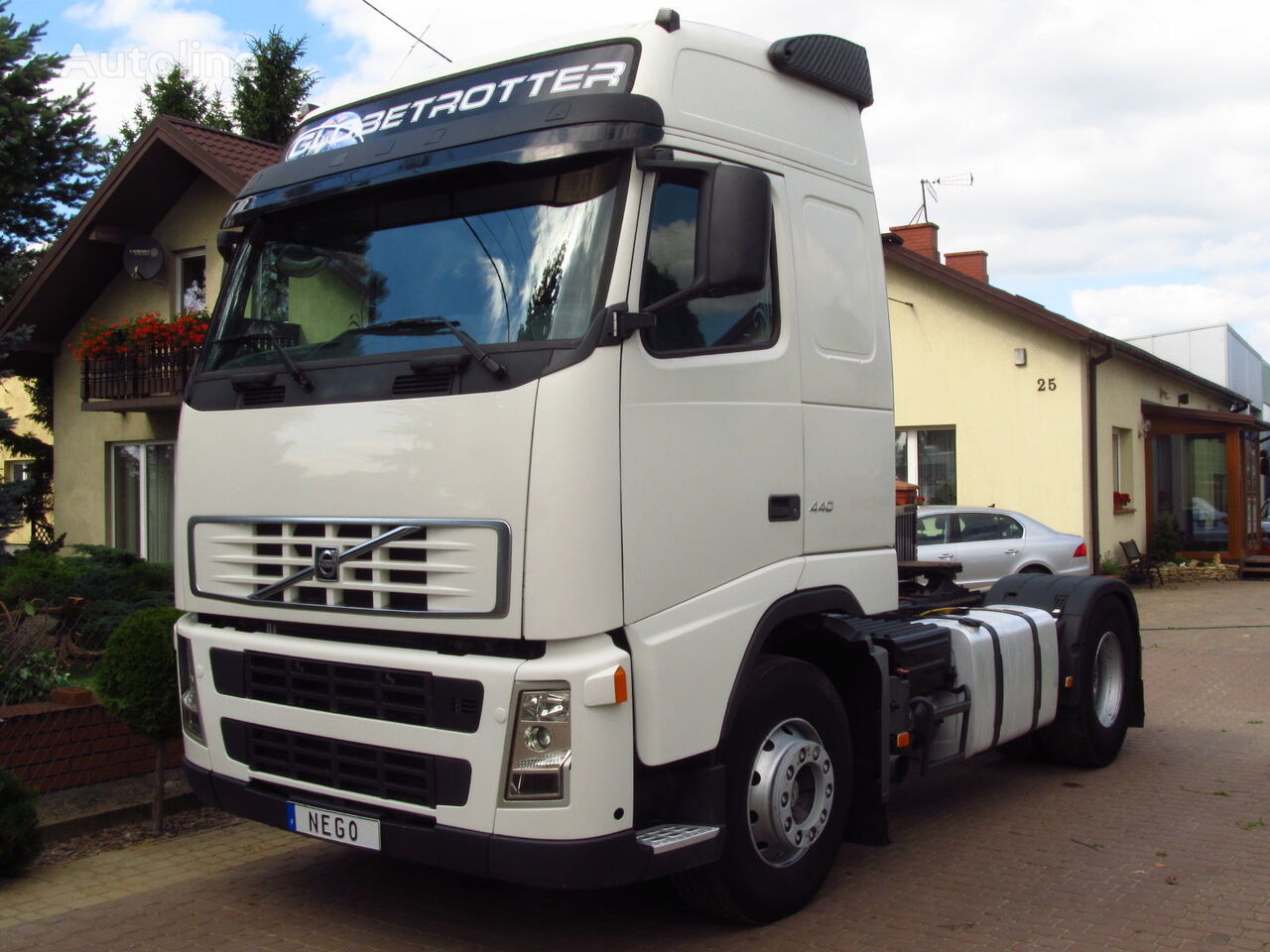 Volvo FH13 440 Euro-3 Globetrotter 7B *736.000km* FRENCH TRUCK-TOP AUT truck tractor